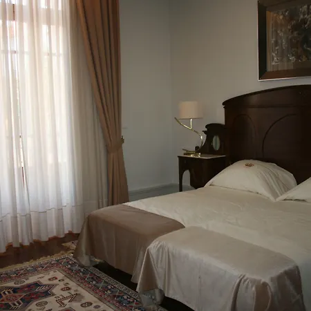 Ibn-arrik 4* קוימברה