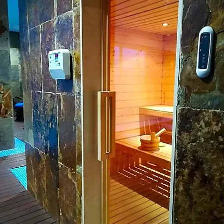 Ibn-arrik Hotel 4*