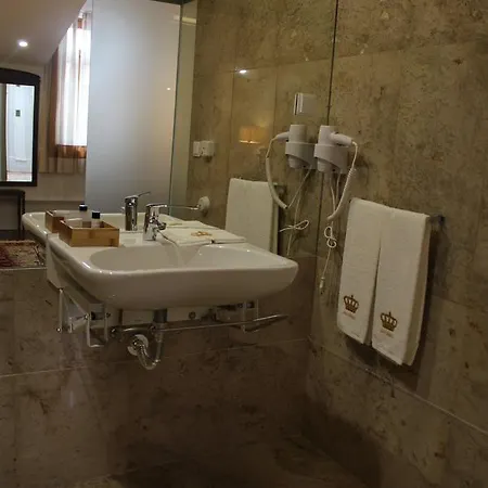 Ibn-arrik Hotel 4*